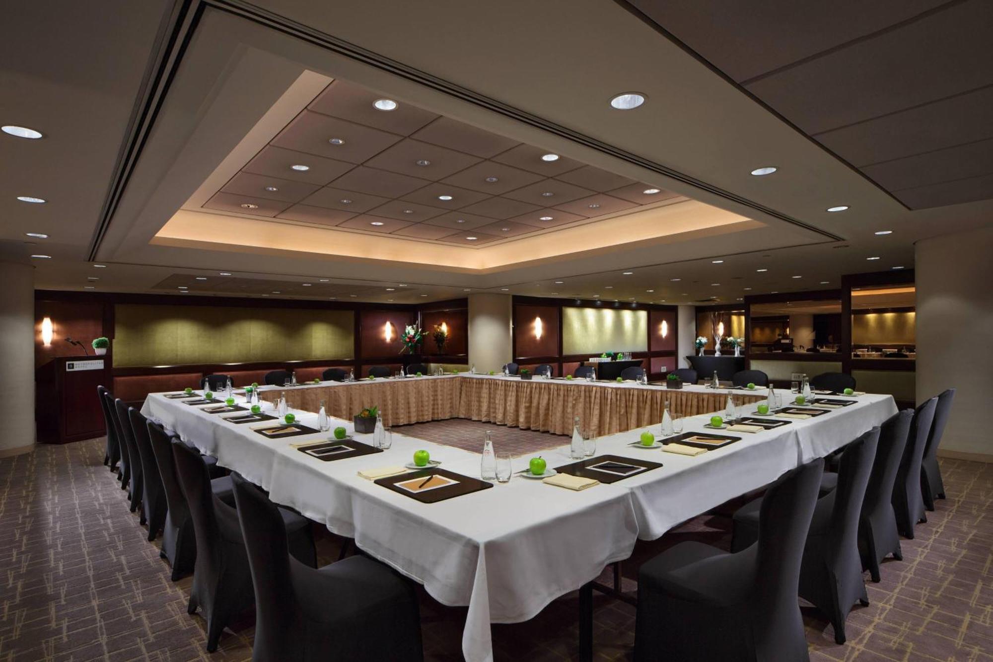 Metropolitan Hotel Vancouver Dış mekan fotoğraf
