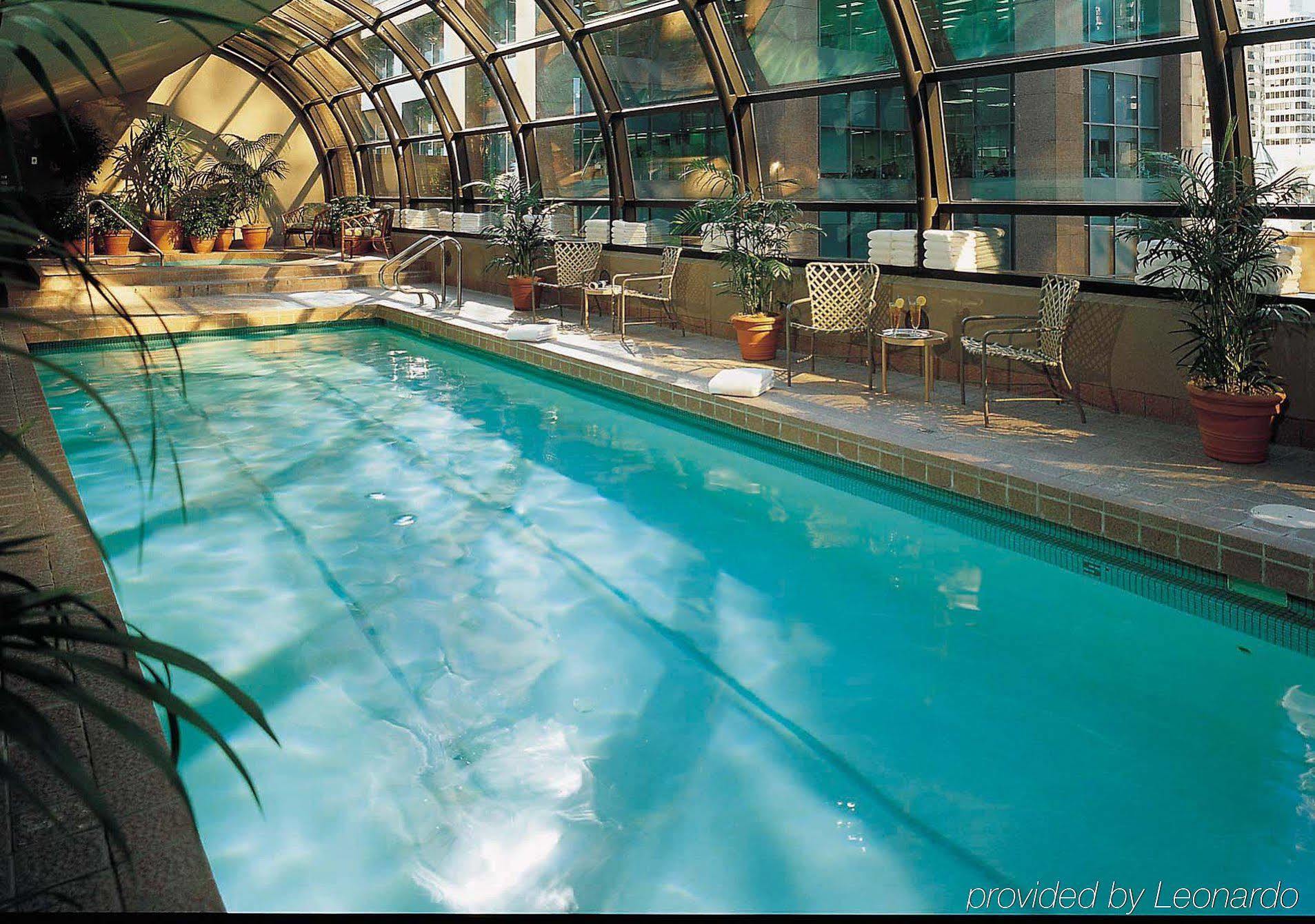 Metropolitan Hotel Vancouver Dış mekan fotoğraf
